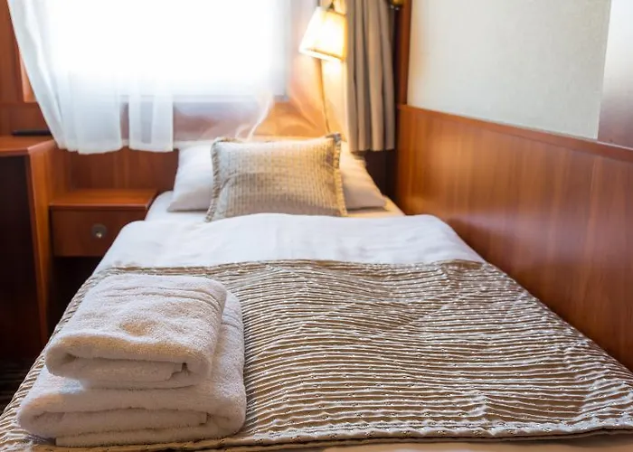 Grand Jules - Boat Hotel