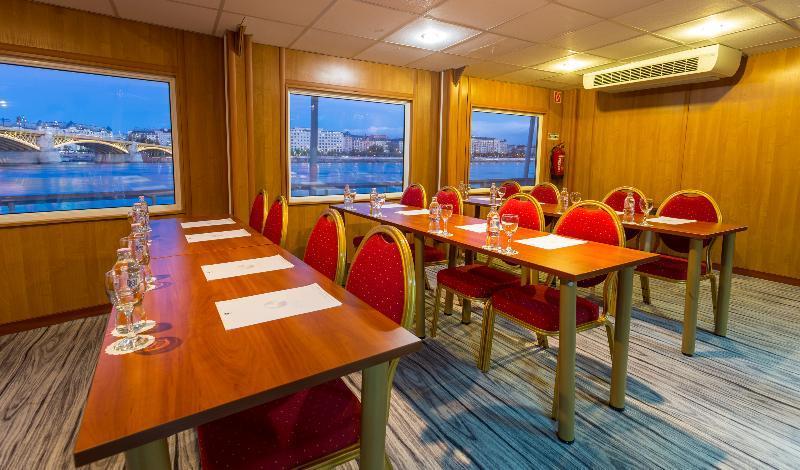 Botel Grand Jules - Boat Budapeste